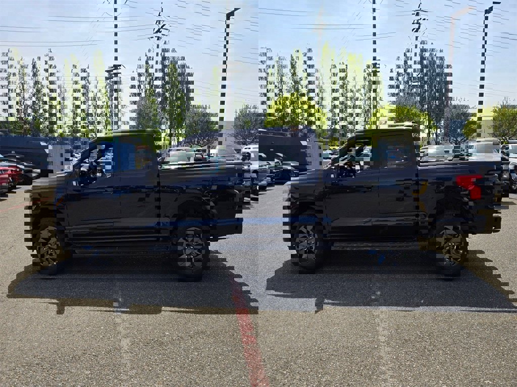New 2025 Ford F150 Lightning Lariat image 8