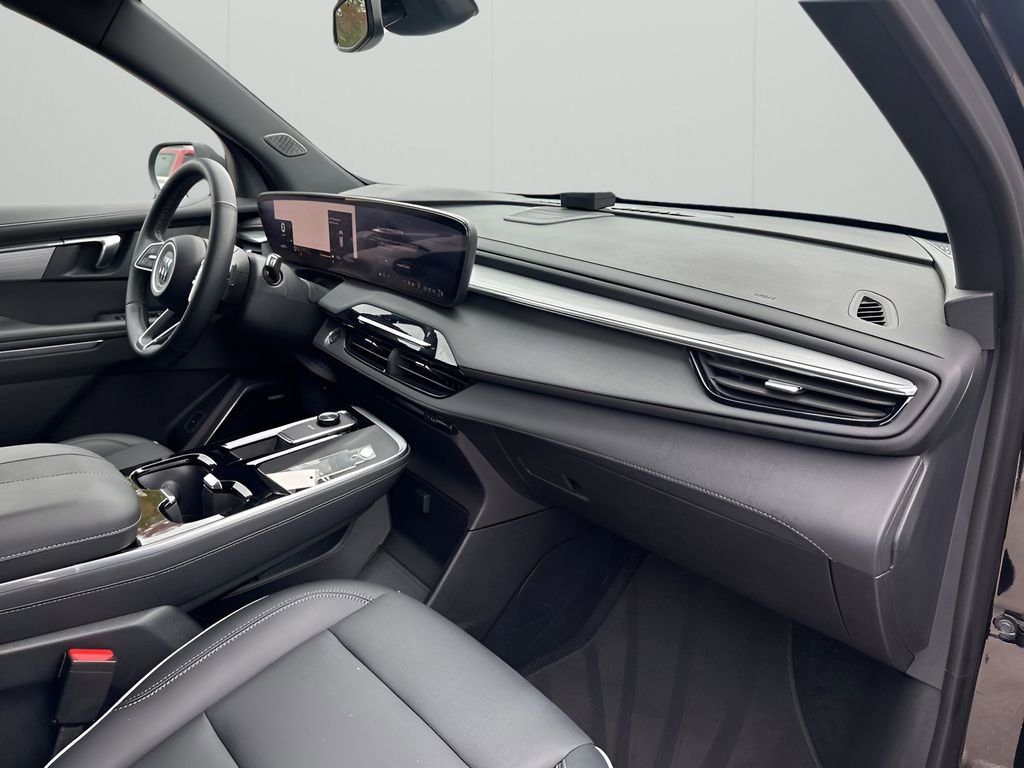 Used 2025 Buick Enclave Preferred FWD image 15