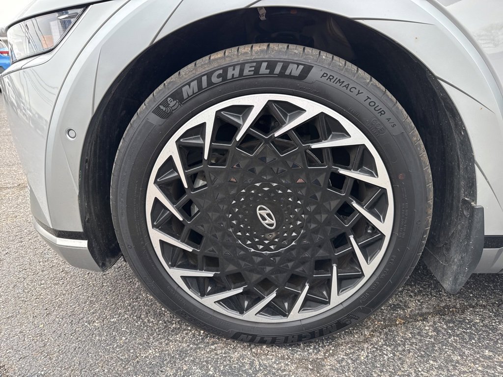 Used 2023 Hyundai Ioniq 5 Limited image 24