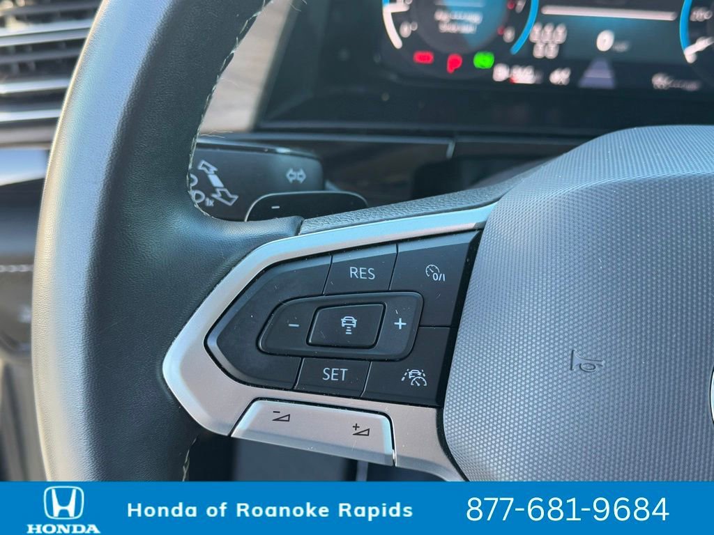 Used 2024 Volkswagen Atlas SE image 15