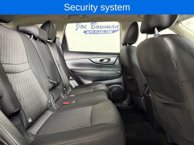 Used 2018 Nissan Rogue S image 17