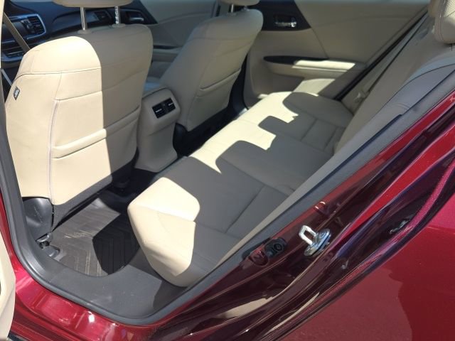 Used 2015 Honda Accord EX-L image 11