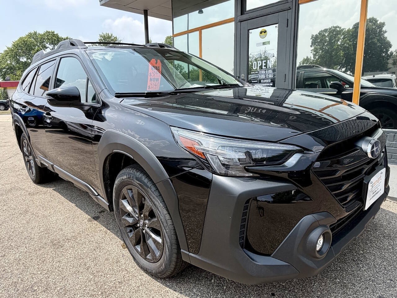 Used 2025 Subaru Outback Onyx Edition AWD/4WD image 4