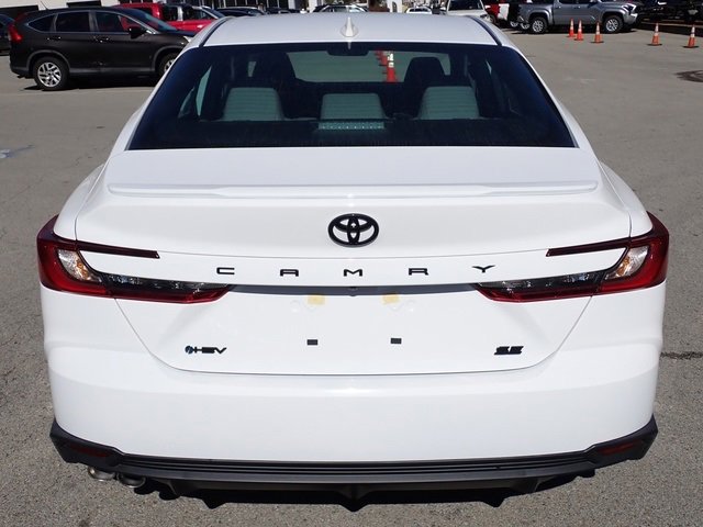 New 2026 Toyota Camry SE image 4