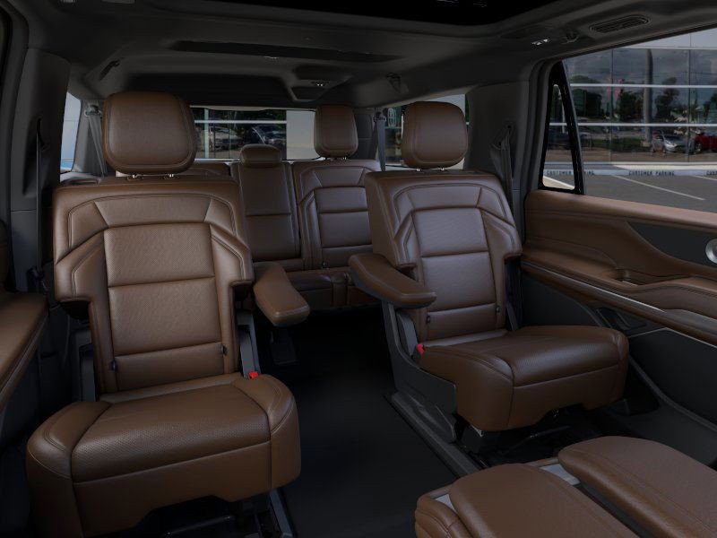 New 2025 Lincoln Navigator L Reserve image 11