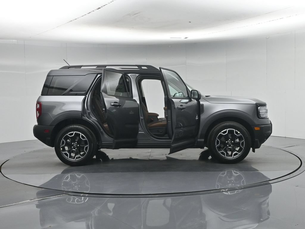 New 2026 Ford Bronco Sport Outer Banks w/ Outer Banks Tech Package+ AWD/4WD image 4