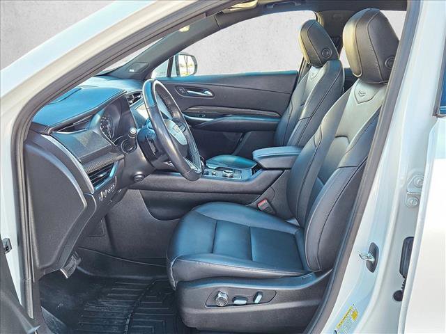 Used 2021 Cadillac XT4 Sport w/ Technology Package image 16