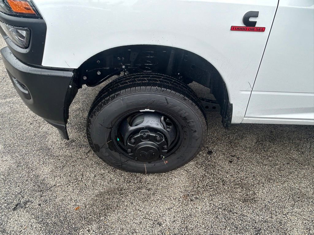 New 2026 RAM 3500 Tradesman image 19