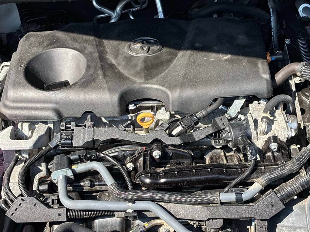 Used 2023 Toyota Sienna LE FWD image 21