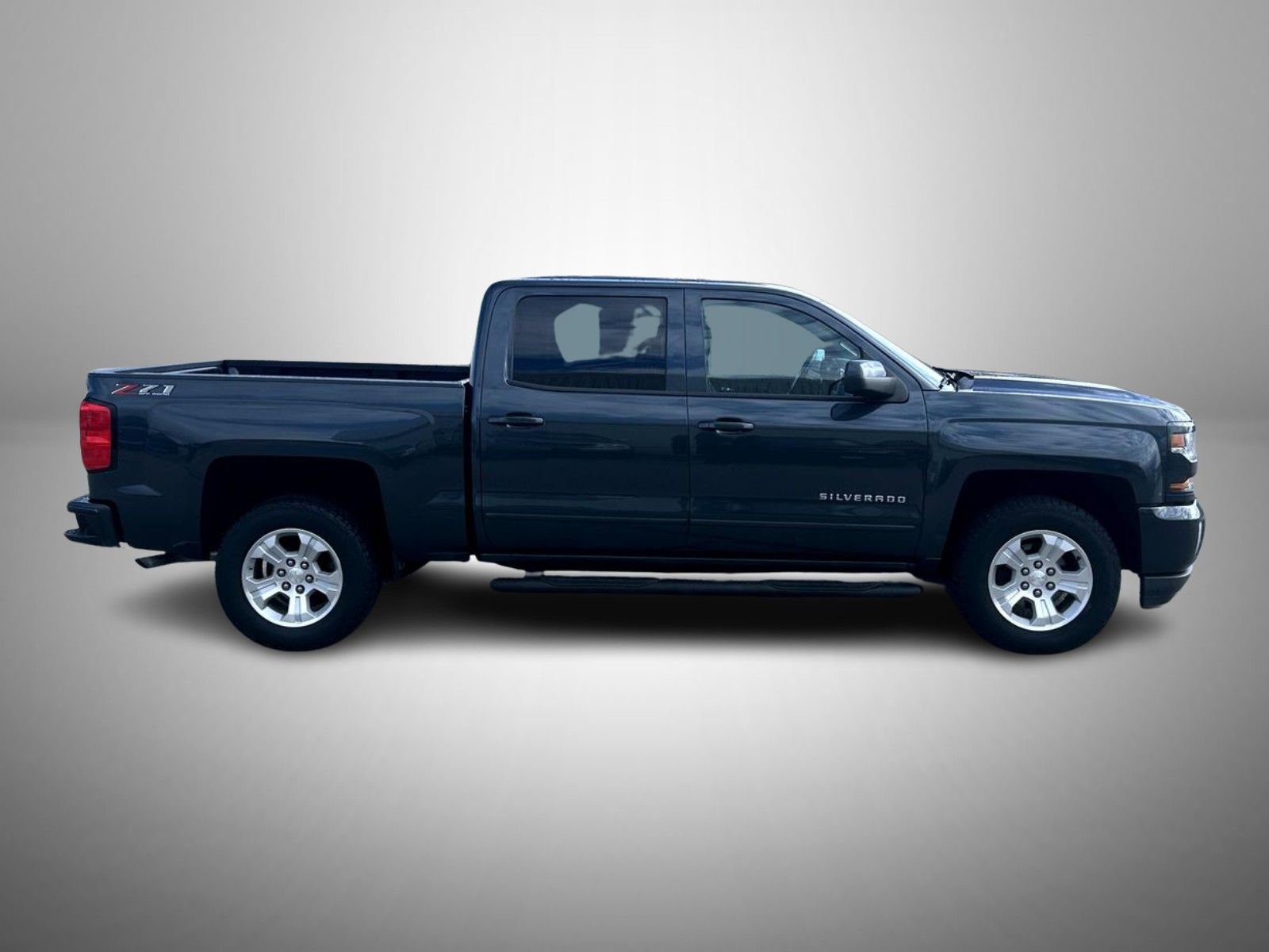 Certified 2018 Chevrolet Silverado 1500 LT w/ All Star Edition image 4