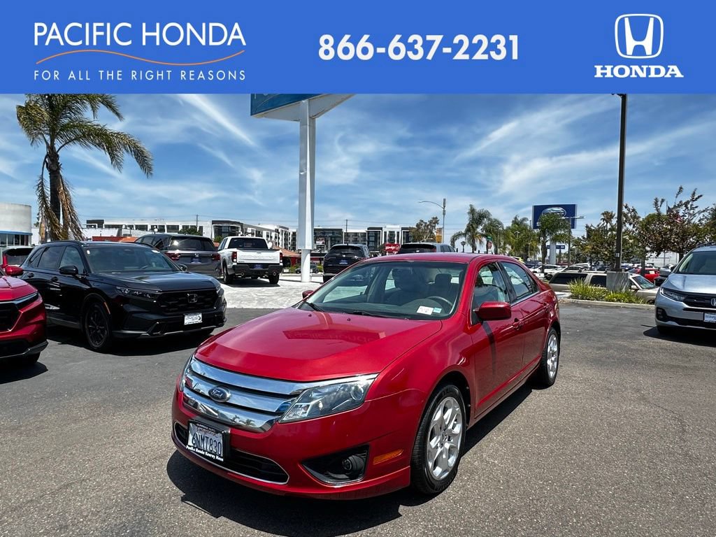 Used 2010 Ford Fusion SE FWD image 1