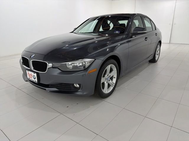 Used 2014 BMW 320i xDrive Sedan AWD/4WD image 1