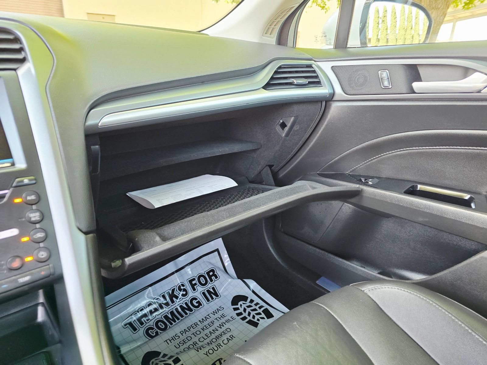 Used 2016 Ford Fusion Energi Titanium w/ Driver Assist Package FWD image 23