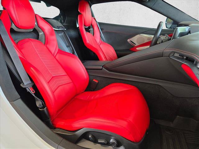 Used 2022 Chevrolet Corvette Stingray Premium Cpe w/ Z51 Performance Package RWD image 20