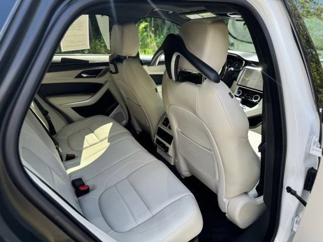 Certified 2025 Jaguar F-PACE R-Dynamic S AWD/4WD image 16