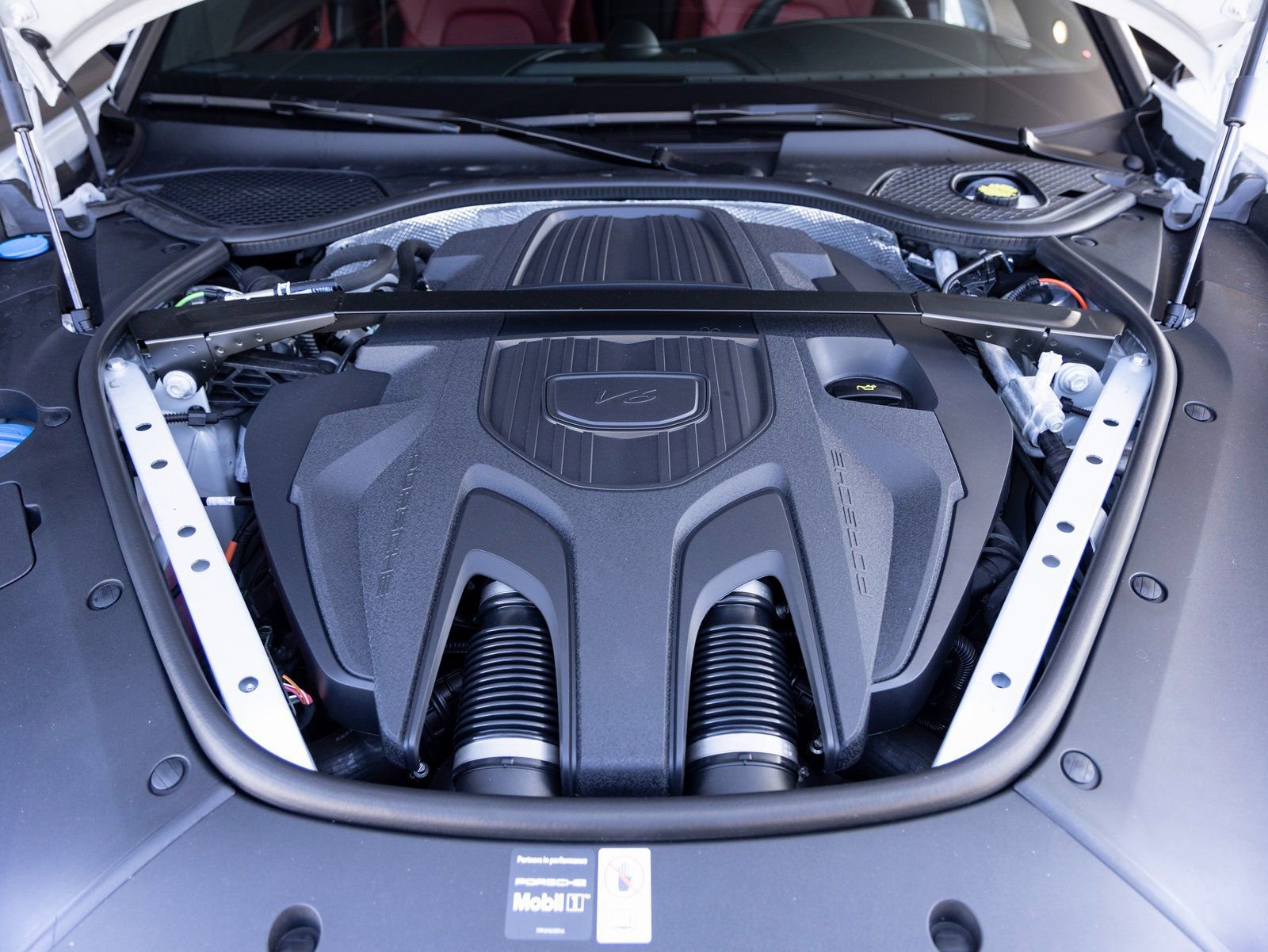 Used 2025 Porsche Panamera 4 image 36