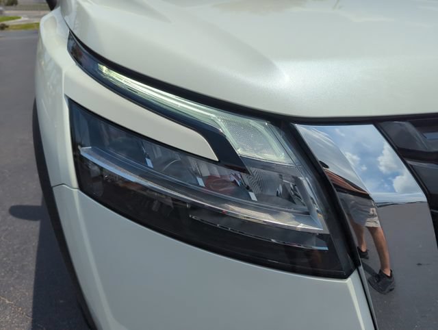 Certified 2023 Nissan Pathfinder SL AWD/4WD image 17