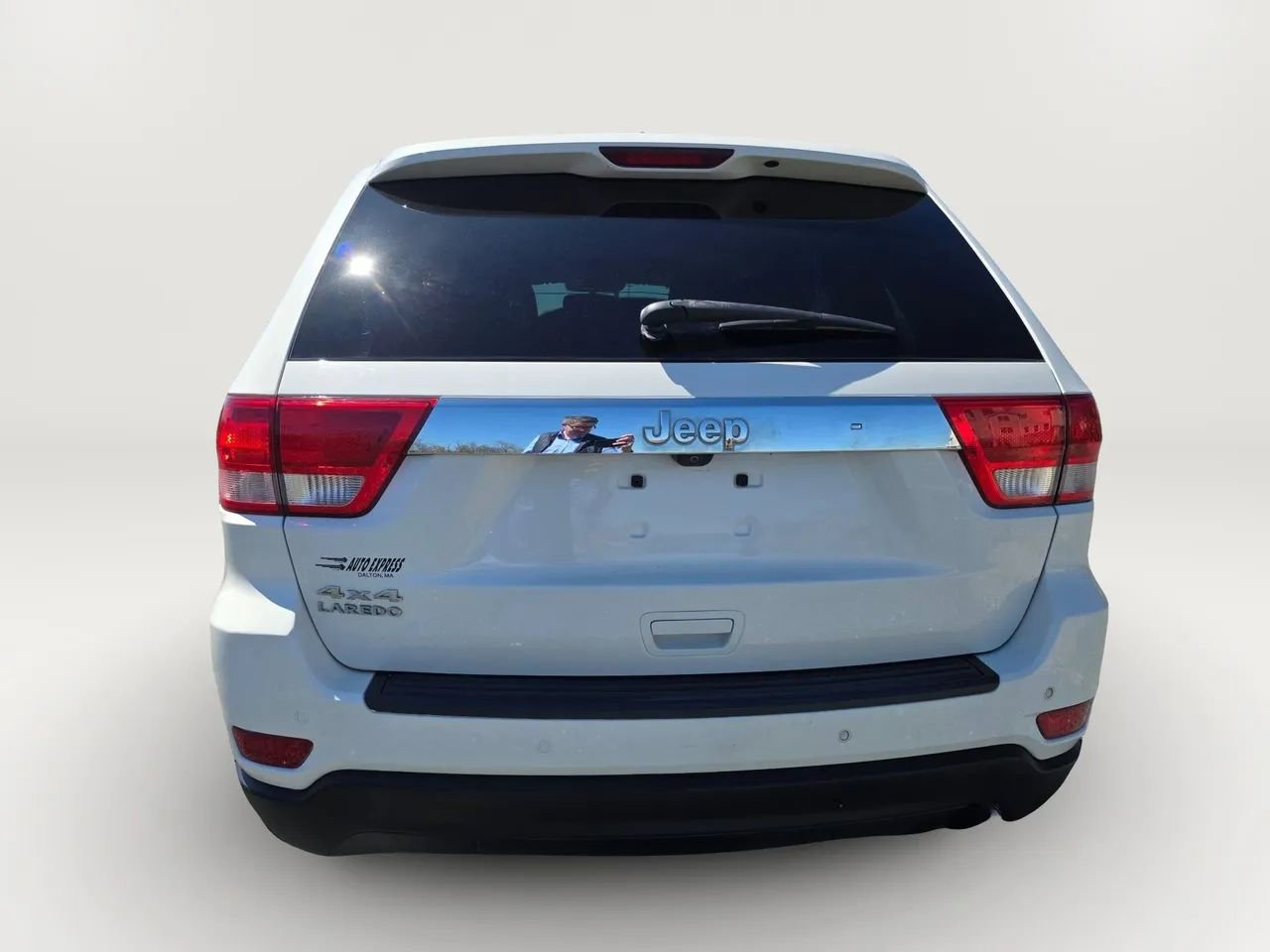 Used 2012 Jeep Grand Cherokee Laredo AWD/4WD image 4