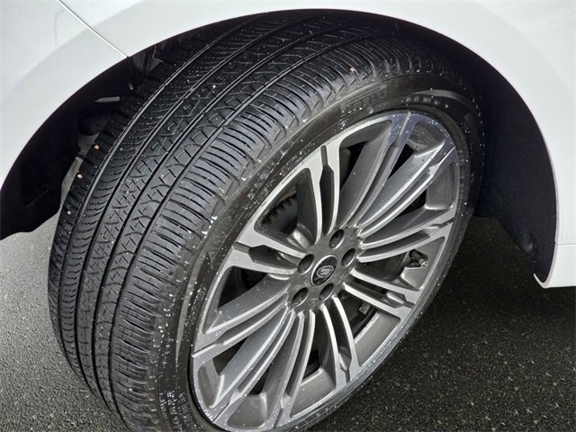 Used 2024 Land Rover Range Rover Sport Dynamic SE image 32