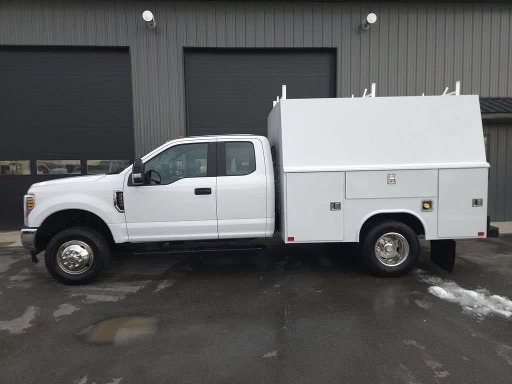 Used 2019 Ford F350 4x4 SuperCab DRW Super Duty image 1