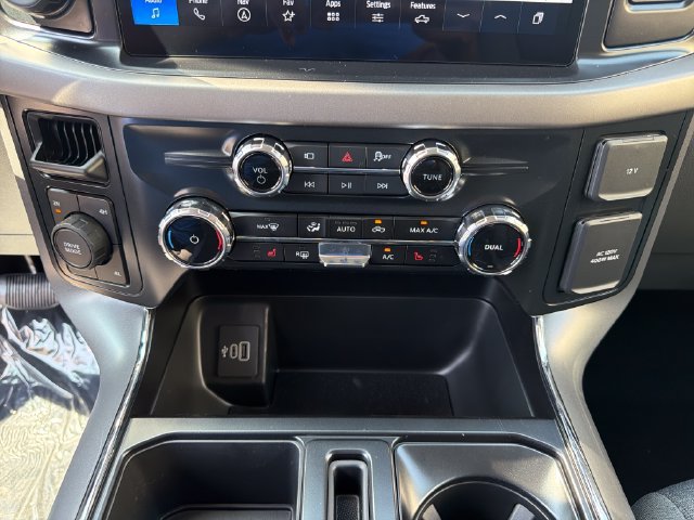 New 2026 Ford F150 XLT w/ Equipment Group 302A MID AWD/4WD image 31