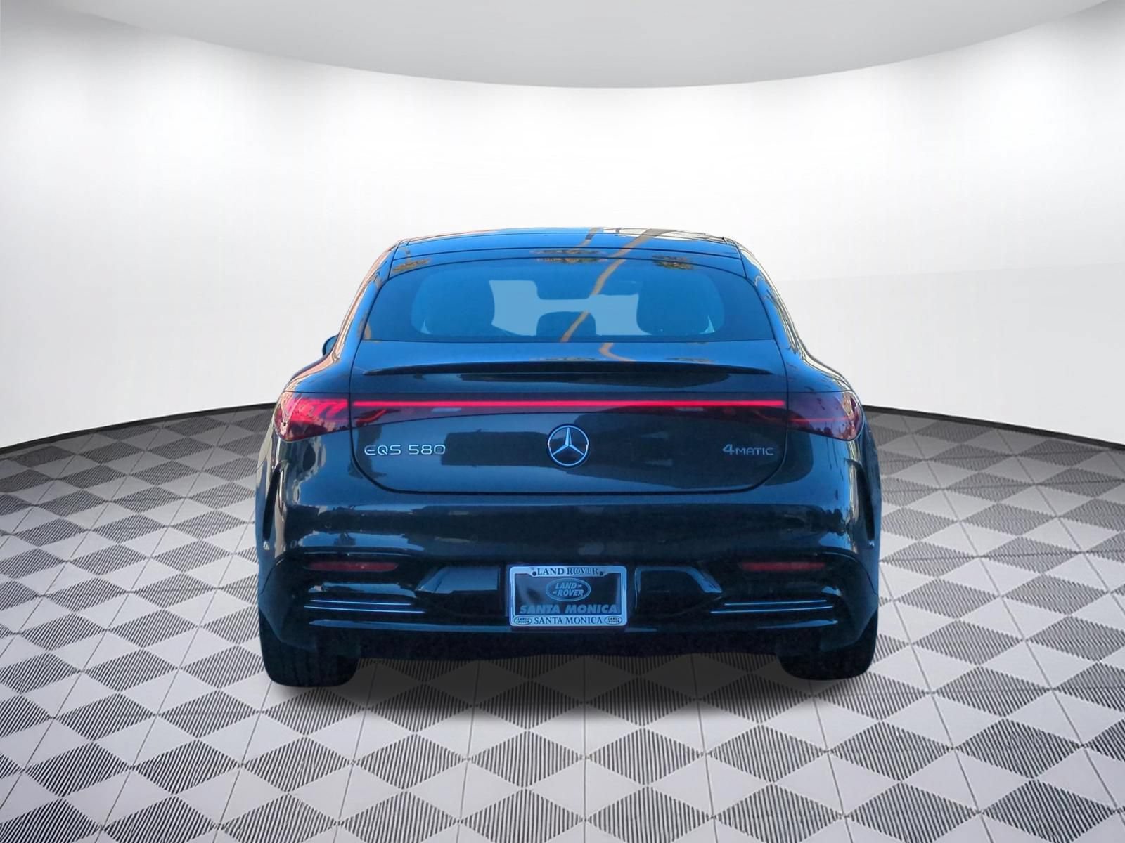 Used 2023 Mercedes-Benz EQS 580 4MATIC Sedan image 4