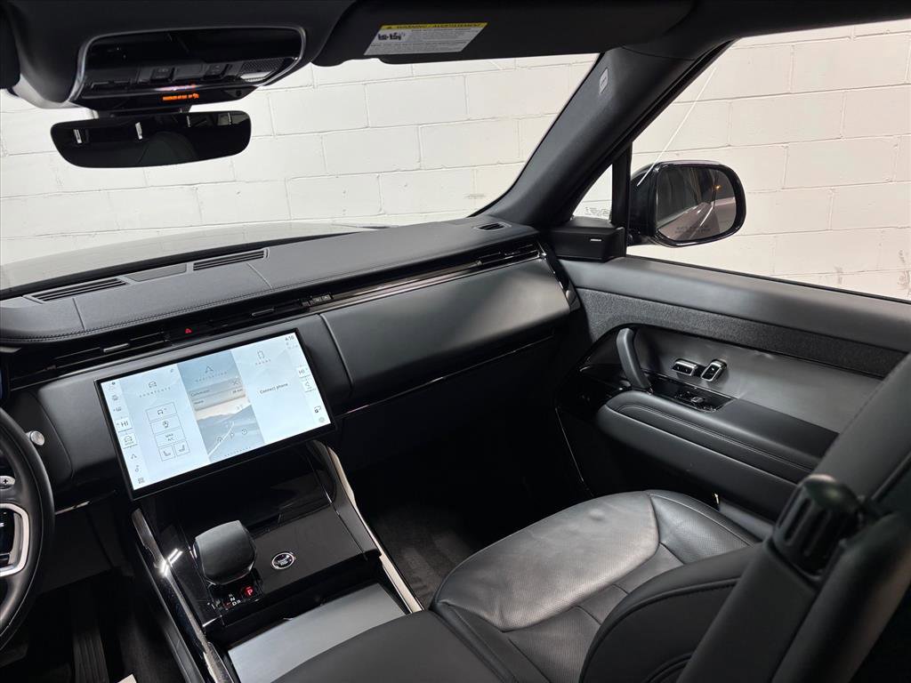 Used 2024 Land Rover Range Rover Sport SE image 37