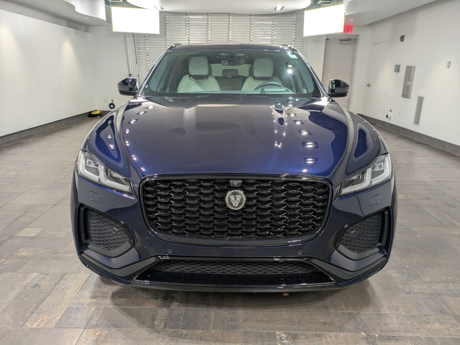 New 2026 Jaguar F-PACE R-Dynamic S image 2