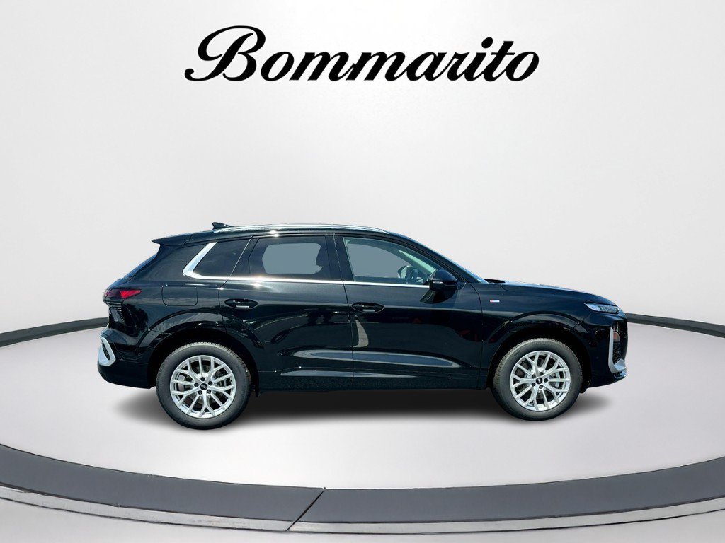 New 2026 Audi Q3 quattro 2.0T AWD/4WD image 2
