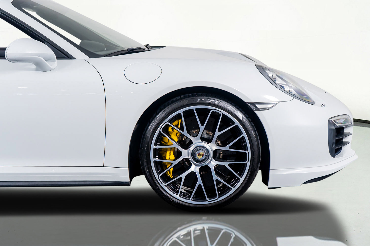 Used 2016 Porsche 911 Turbo S image 20