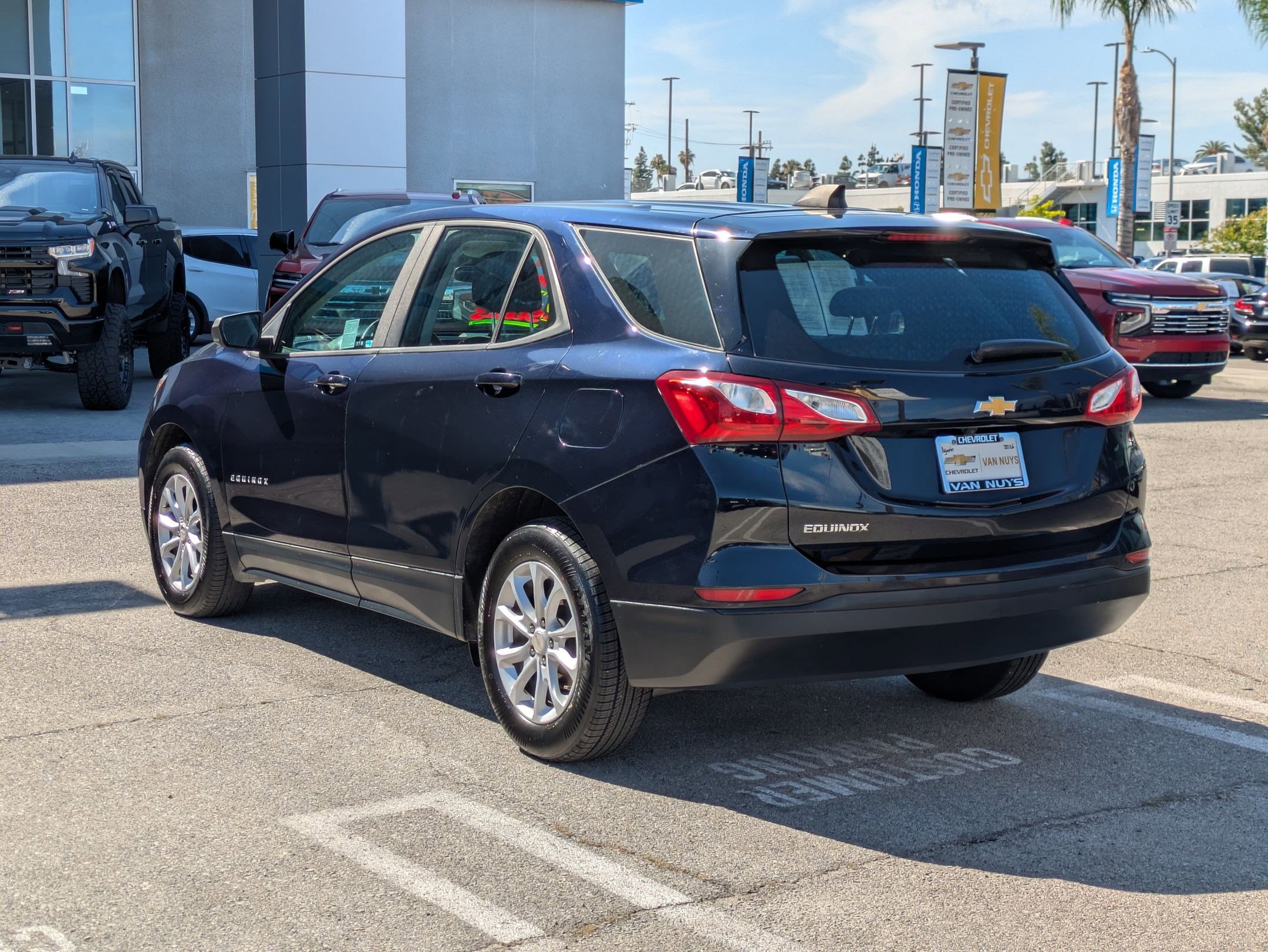 Used 2020 Chevrolet Equinox LS image 7