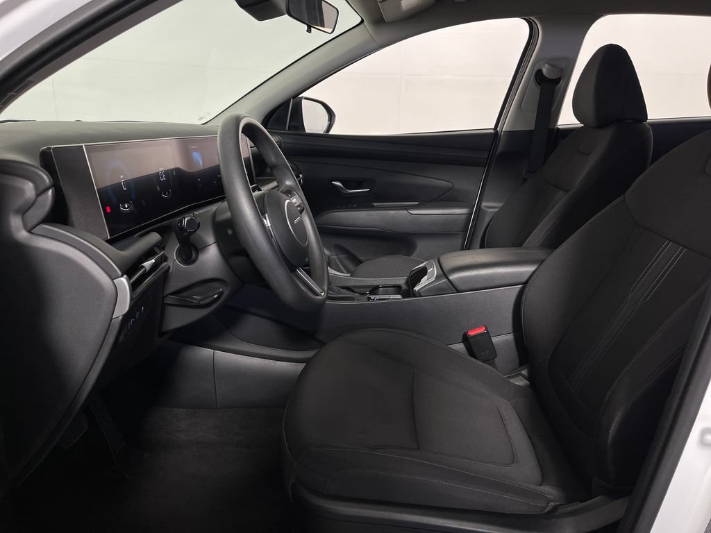 Certified 2025 Hyundai Tucson SEL AWD/4WD image 13