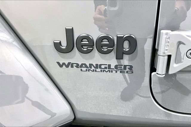 Used 2021 Jeep Wrangler Unlimited Sahara image 25