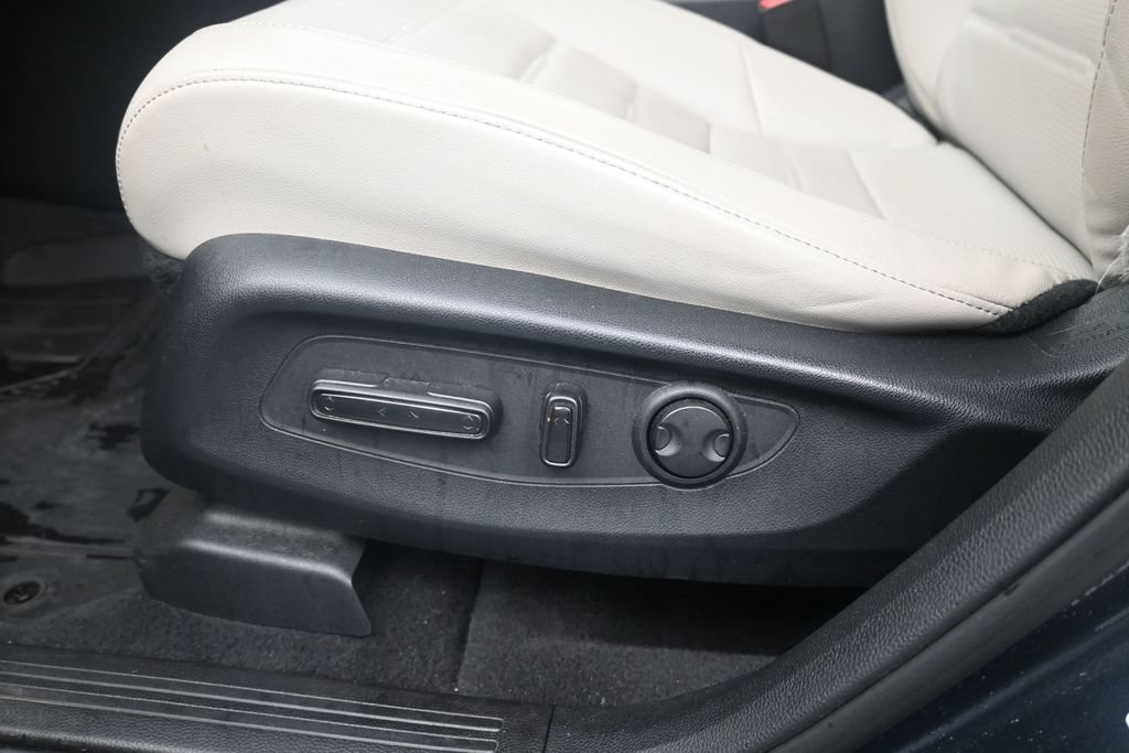 Used 2023 Honda CR-V EX-L image 21