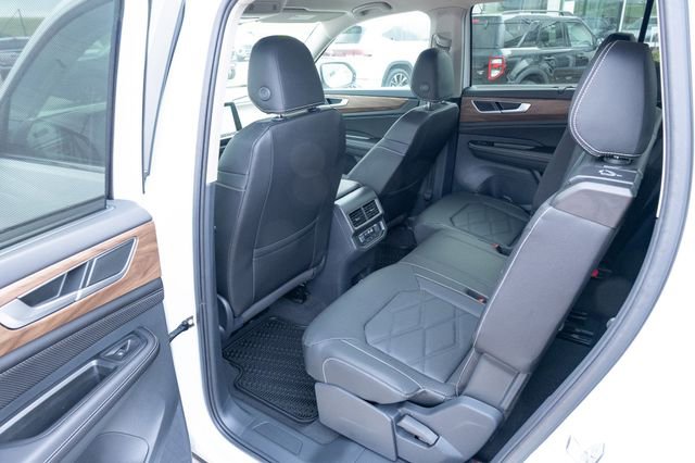 New 2026 Volkswagen Atlas SE image 28