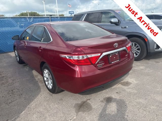 Used 2016 Toyota Camry LE FWD image 13