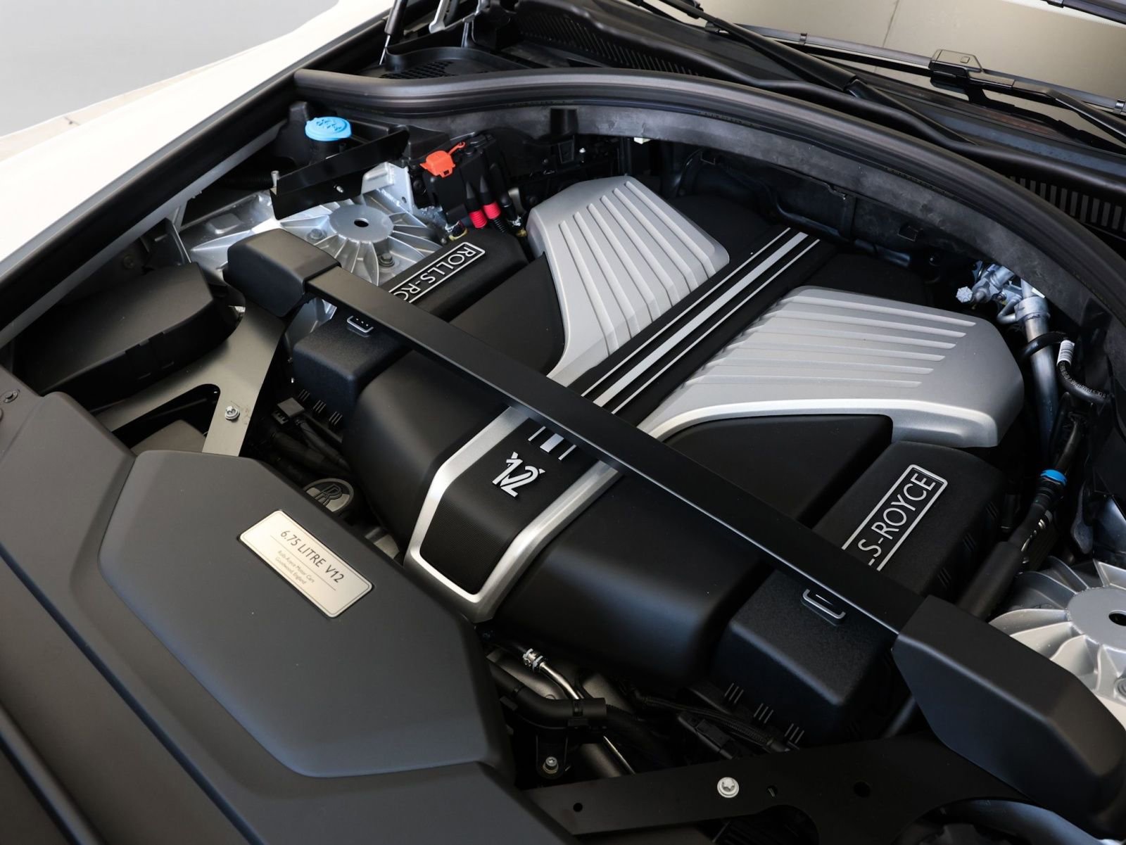 New 2026 Rolls-Royce Cullinan AWD/4WD image 24