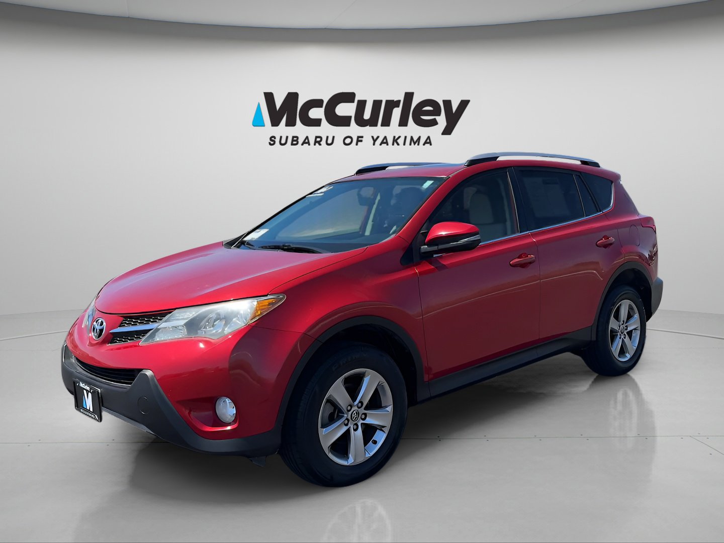 Used 2015 Toyota RAV4 XLE FWD video 1