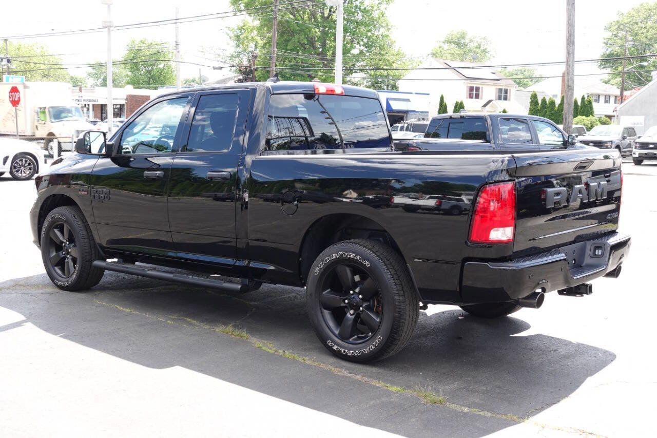Used 2022 RAM 1500 Express w/ Wheel & Sound Group AWD/4WD image 3