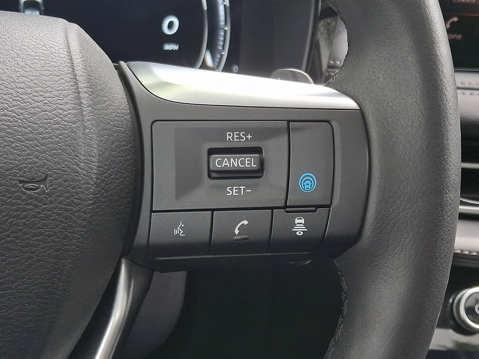 Used 2024 INFINITI QX60 Luxe w/ Cargo Package AWD/4WD image 24