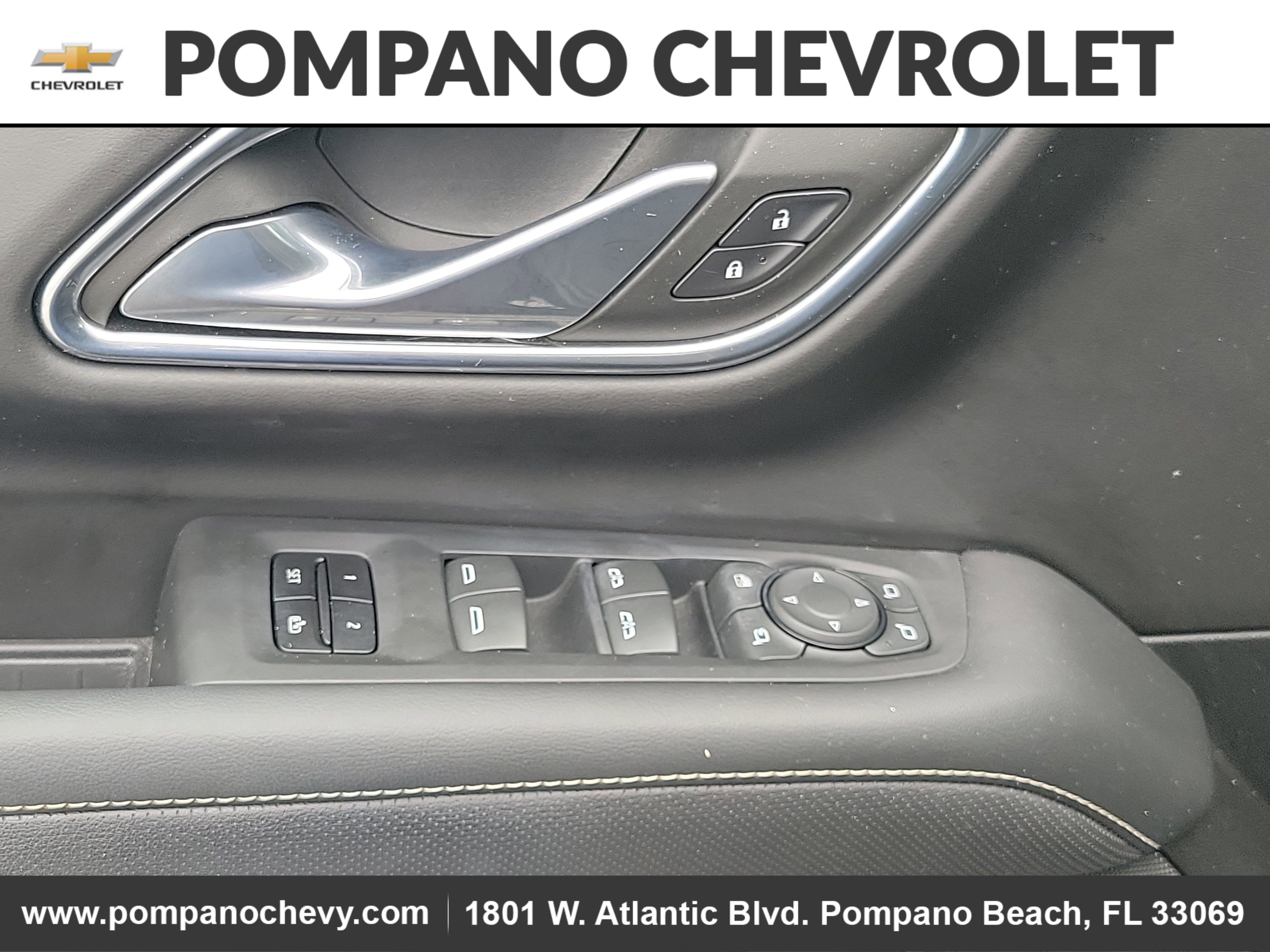 Used 2023 GMC Yukon SLT w/ SLT Premium Package image 23