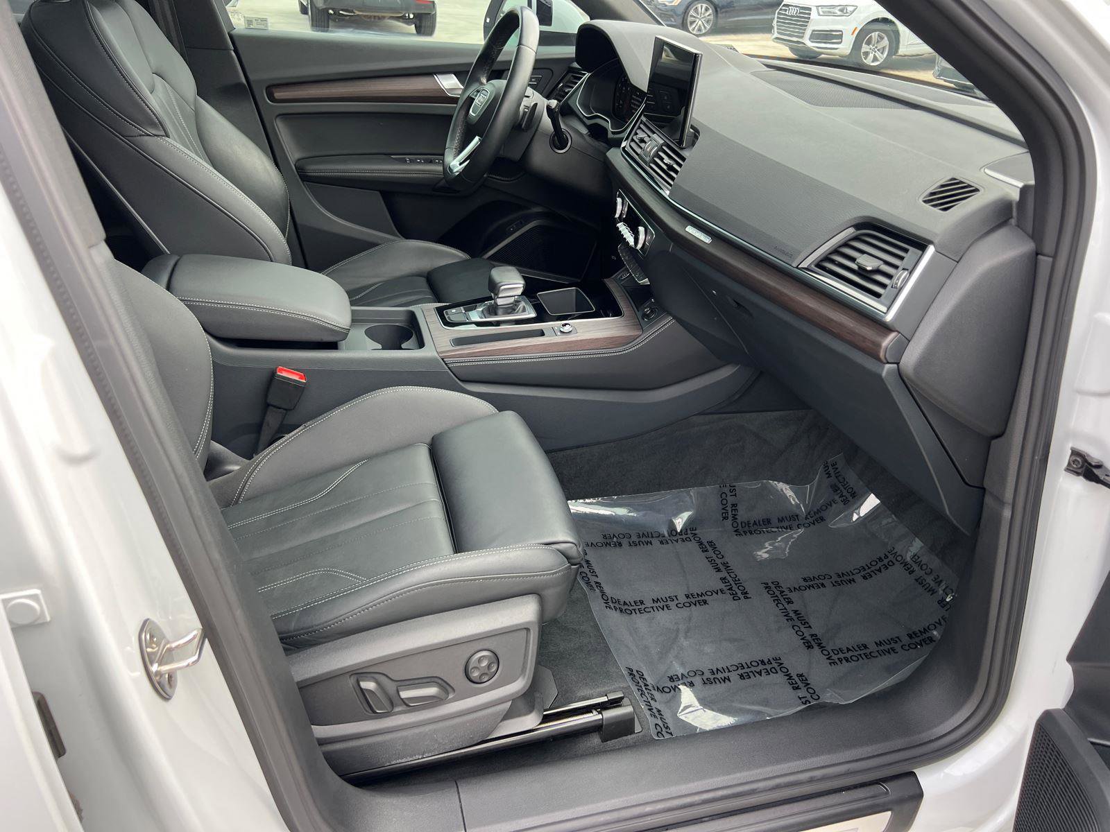 Used 2023 Audi Q5 2.0T Premium Plus w/ Premium Plus Package AWD/4WD image 13