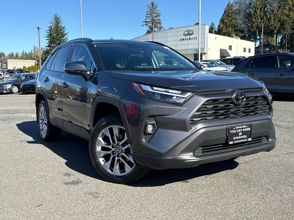 Used 2024 Toyota RAV4 XLE Premium image 1
