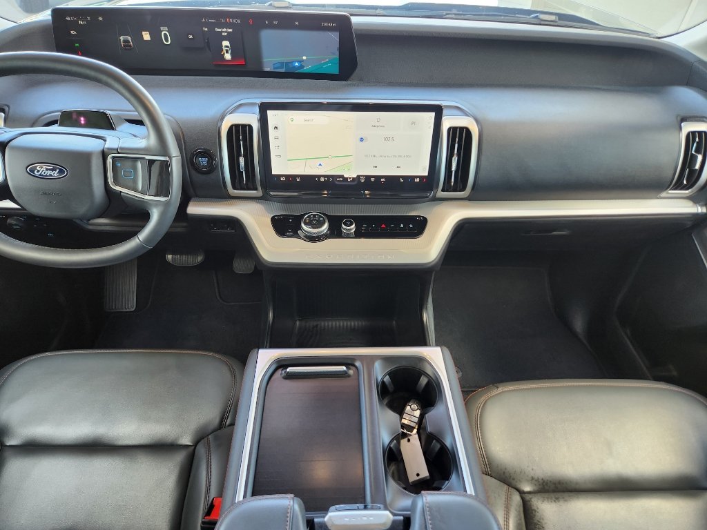Used 2025 Ford Expedition Active AWD/4WD image 25