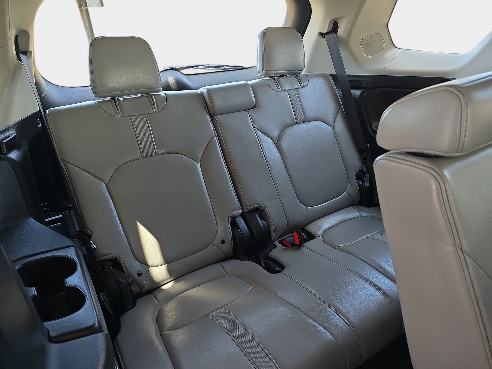 Certified 2025 Honda Pilot Touring image 13