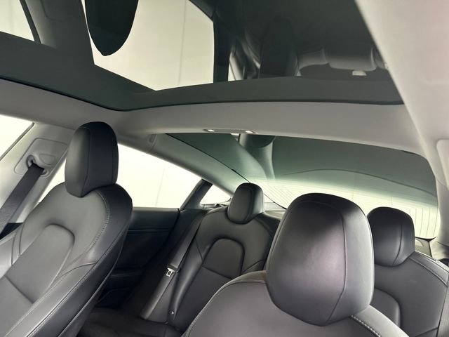 Used 2018 Tesla Model 3 Mid Range image 12