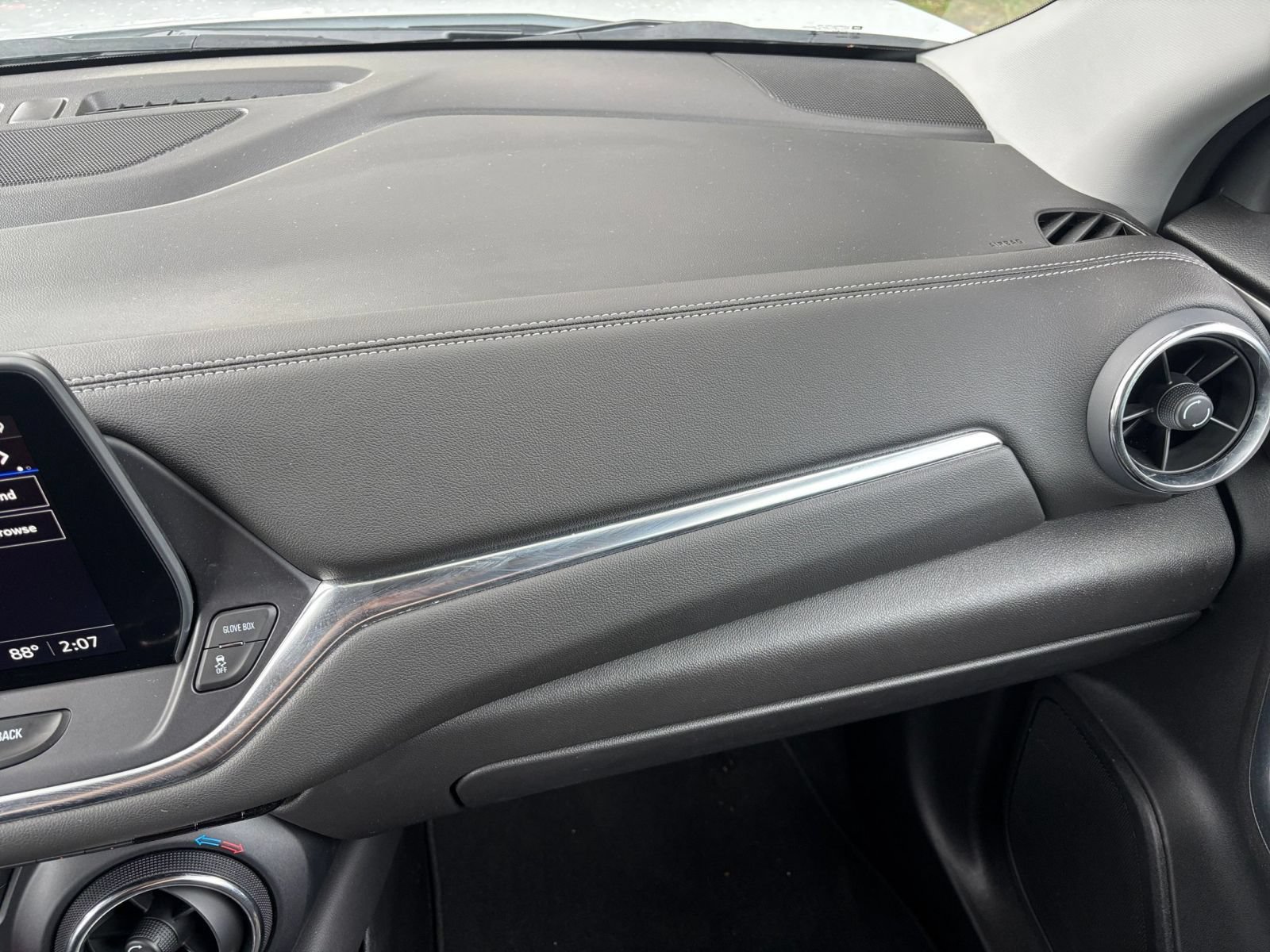 Used 2026 Chevrolet Blazer LT FWD image 34