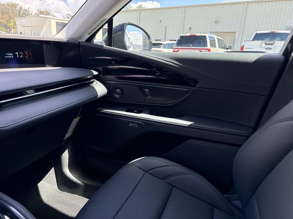 New 2026 Lincoln Nautilus Premier w/ Equipment Group 102A image 22