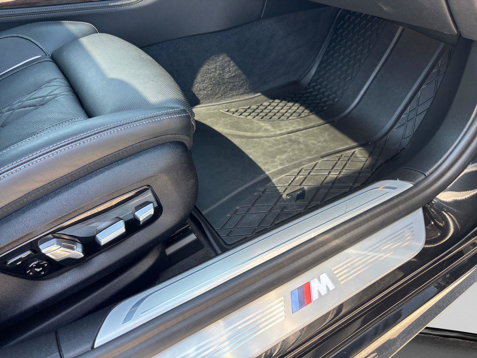 Used 2022 BMW 740i xDrive w/ M Sport Package AWD/4WD image 56