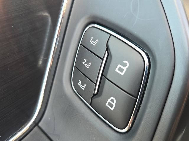 Used 2025 Ford F150 Lariat w/ Equipment Group 501A Mid image 25